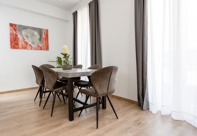 Apartamento en Alicante - Penthouse by United Renters Apartamento en Alicante - Penthouse by United Renters