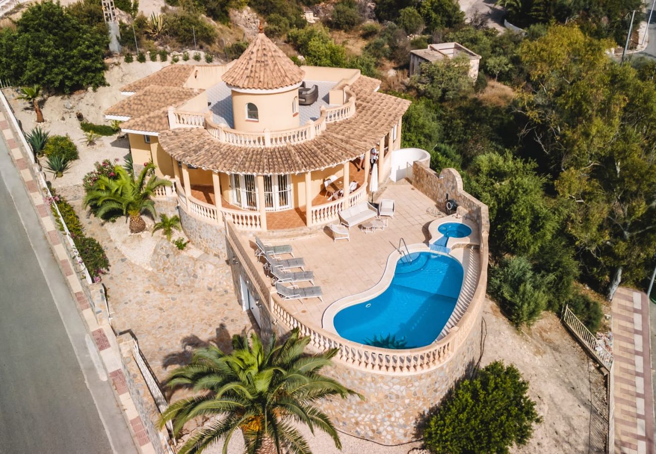 Chalet en El Campello - Casa Roca de Leones by United Renters