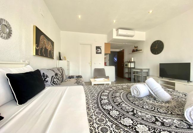 Estudio en Alicante - Riscal 6 by United Renters Estudio en Alicante - Riscal 6 by United Renters