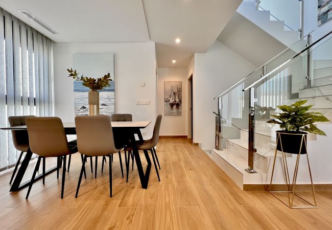 Chalet en El Campello - La Maison de Tout Seasonal Rental Chalet en El Campello - La Maison de Tout Seasonal Rental