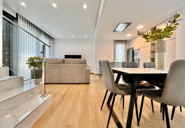 Chalet en El Campello - La Maison de Tout Seasonal Rental Chalet en El Campello - La Maison de Tout Seasonal Rental