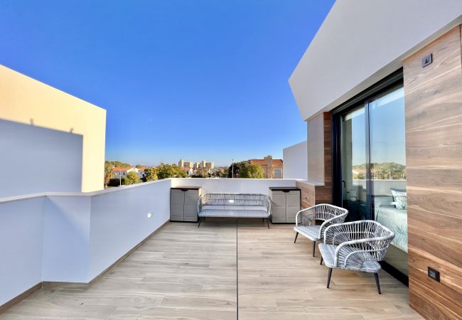 Chalet en El Campello - La Maison de Tout Seasonal Rental Chalet en El Campello - La Maison de Tout Seasonal Rental