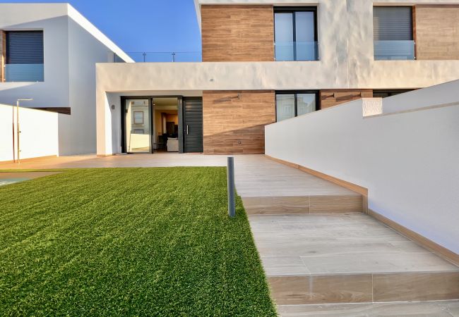 Chalet en El Campello - La Maison de Tout Seasonal Rental Chalet en El Campello - La Maison de Tout Seasonal Rental