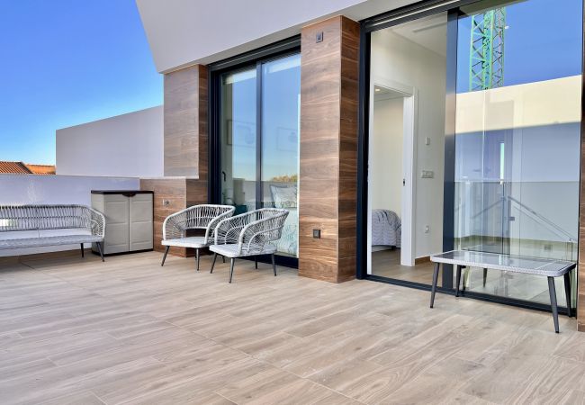 Chalet en El Campello - La Maison de Tout Seasonal Rental Chalet en El Campello - La Maison de Tout Seasonal Rental