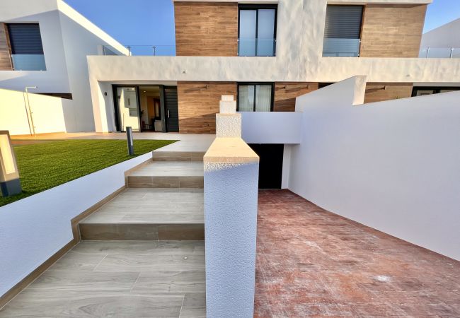 Chalet en El Campello - La Maison de Tout Seasonal Rental Chalet en El Campello - La Maison de Tout Seasonal Rental