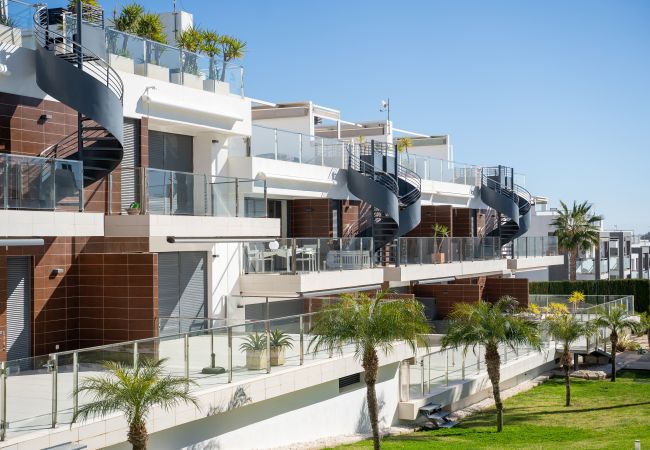 Apartamento en Torrevieja - Ceñuela - Lush Haven by United Renters Apartamento en Torrevieja - Ceñuela - Lush Haven by United Renters