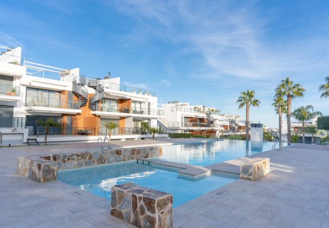 Apartamento en Torrevieja - Ceñuela - Lush Haven by United Renters Apartamento en Torrevieja - Ceñuela - Lush Haven by United Renters