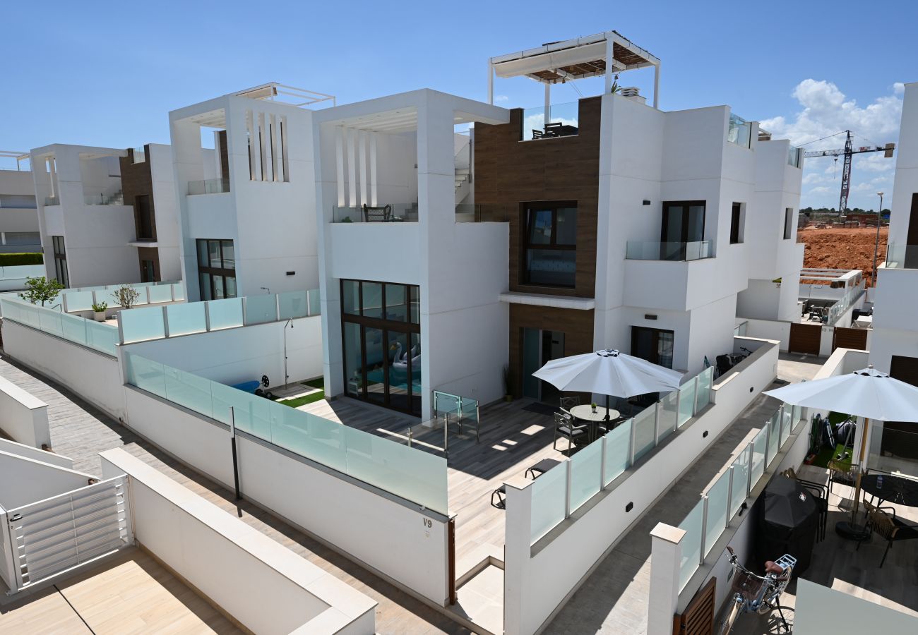 Villa en Torrevieja - Lake House by United Renters