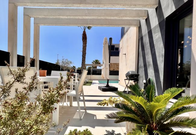 Chalet en Orihuela - Cape Villa in Cabo de Roig by United Renters Chalet en Orihuela - Cape Villa in Cabo de Roig by United Renters