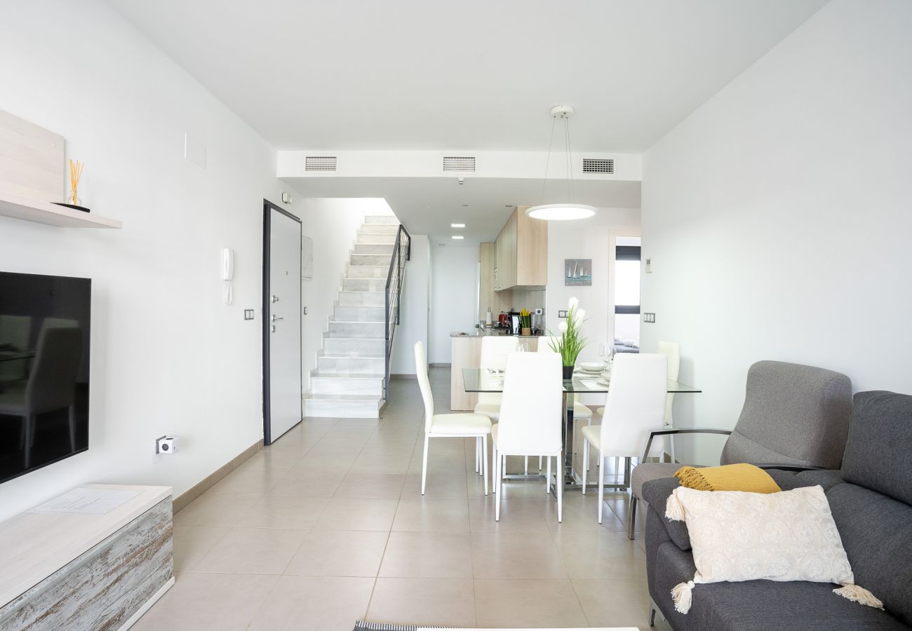 Apartamento en Arenales del Sol - Arenales Bahia Penthouse by United Renters