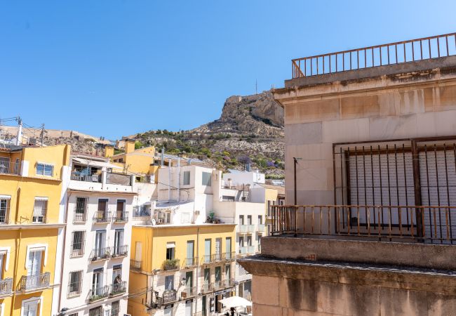 Apartamento en Alicante - Barrio Gem: Stylish 2-Bedroom Oasis in Alicante Apartamento en Alicante - Barrio Gem: Stylish 2-Bedroom Oasis in Alicante