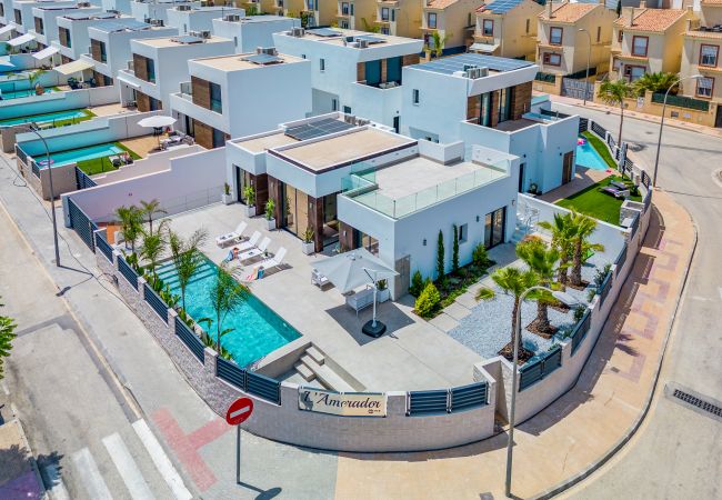 Chalet en El Campello - Luxury Villa by United Renters Chalet en El Campello - Luxury Villa by United Renters