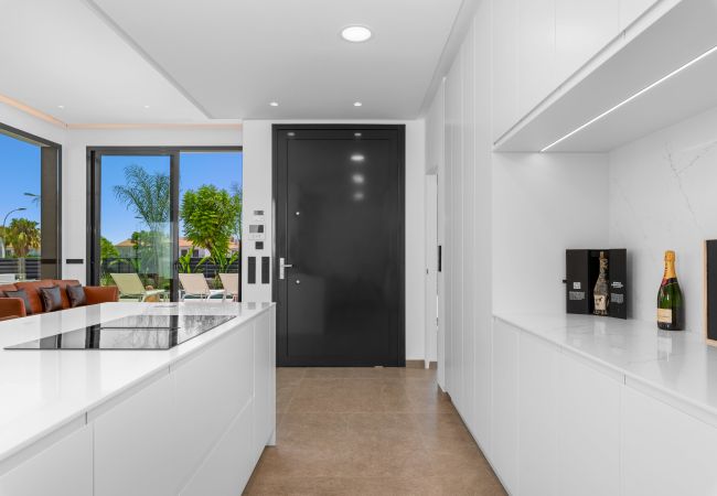 Chalet en El Campello - Luxury Villa by United Renters Chalet en El Campello - Luxury Villa by United Renters