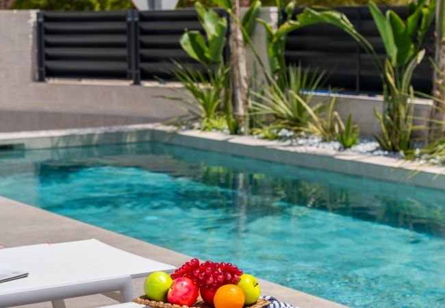 Chalet en El Campello - Luxury Villa by United Renters Chalet en El Campello - Luxury Villa by United Renters
