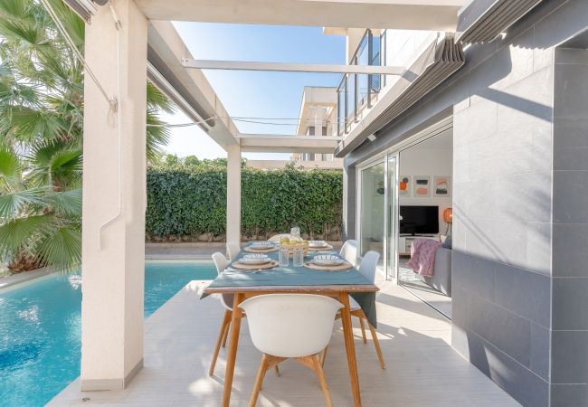 Chalet en Gran Alacant - Azure Escape Villa, Gran Alacant by United Renters Chalet en Gran Alacant - Azure Escape Villa, Gran Alacant by United Renters