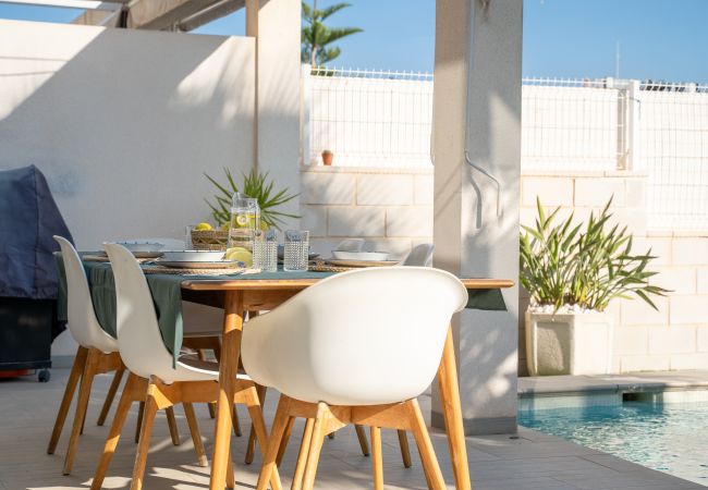 Chalet en Gran Alacant - Azure Escape Villa, Gran Alacant by United Renters Chalet en Gran Alacant - Azure Escape Villa, Gran Alacant by United Renters