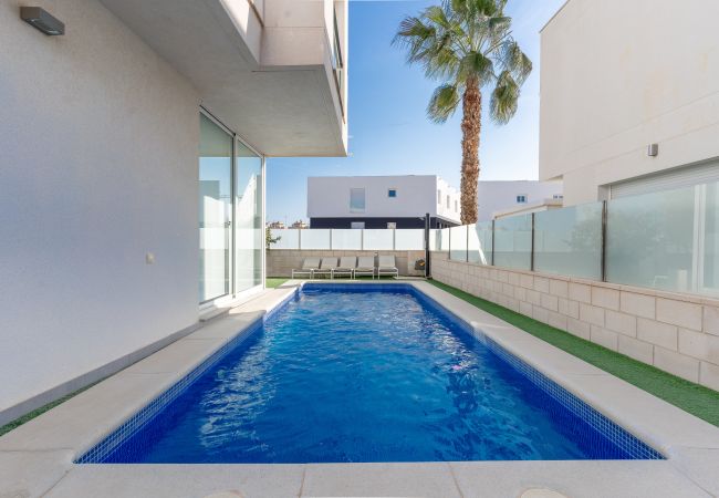 Chalet en Gran Alacant - Villa Oasis del Sol Gran Alacant by United Renters Chalet en Gran Alacant - Villa Oasis del Sol Gran Alacant by United Renters