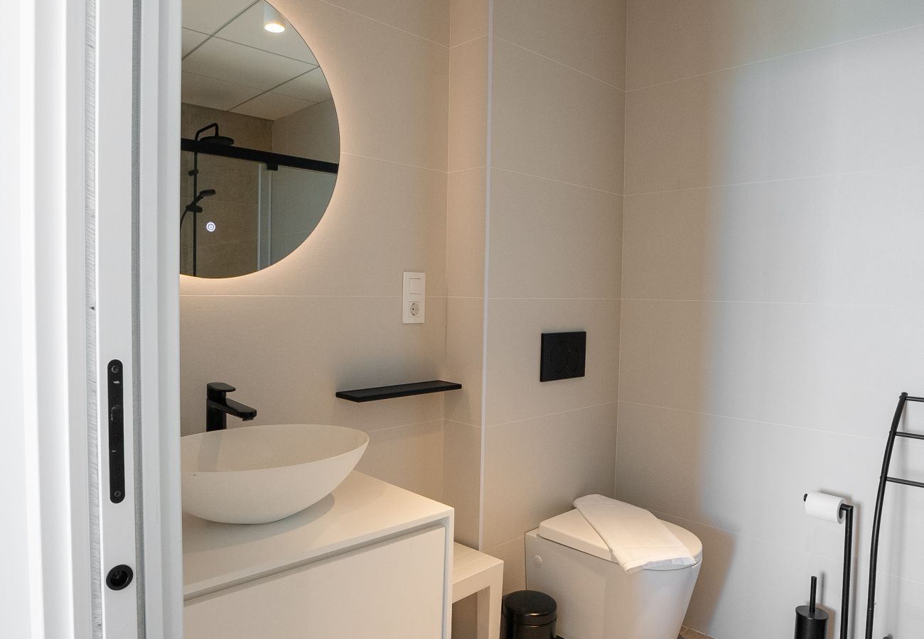 Apartahotel en Villajoyosa - PureSea by United Renters 0.3