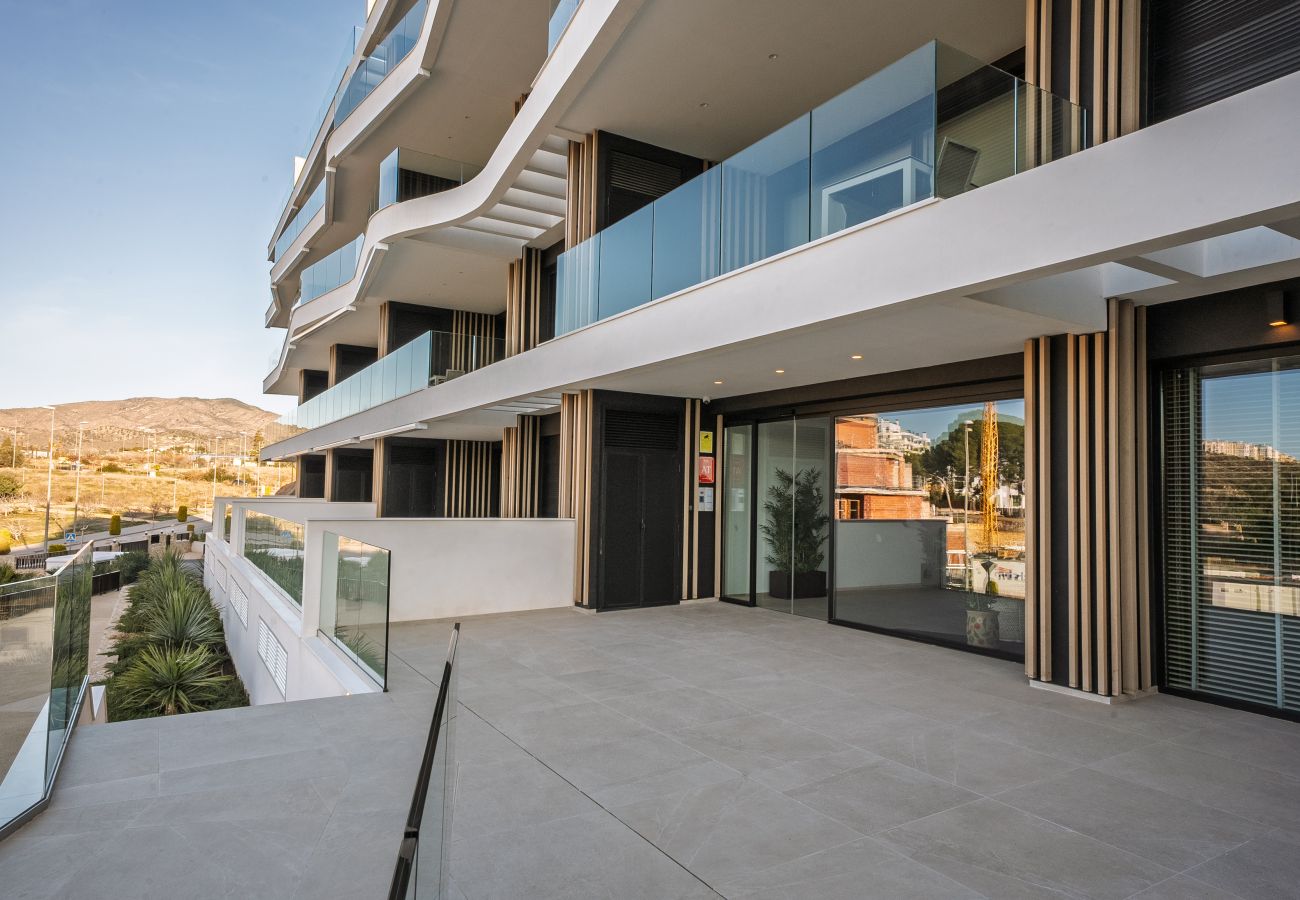 Apartahotel en Villajoyosa - PureSea by United Renters 1.6