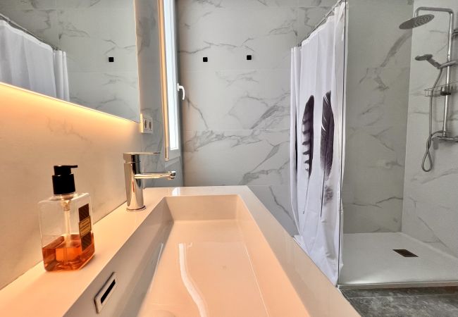 Apartamento en Alicante - Premium Penthouse 2.0 Seasonal Rental Apartamento en Alicante - Premium Penthouse 2.0 Seasonal Rental