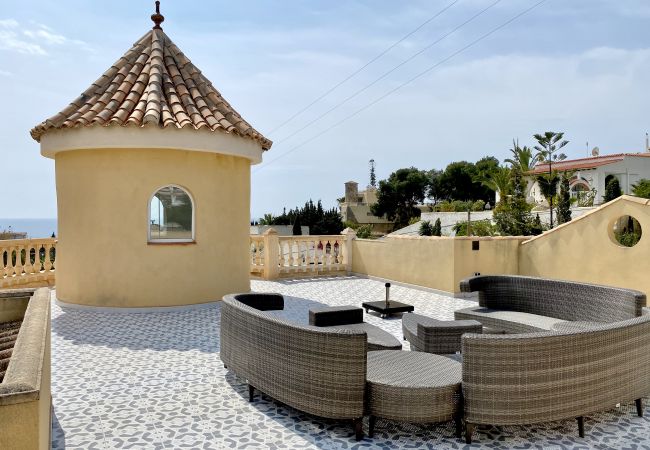 Villa in El Campello - Casa Roca de Leones by United Renters Villa in El Campello - Casa Roca de Leones by United Renters