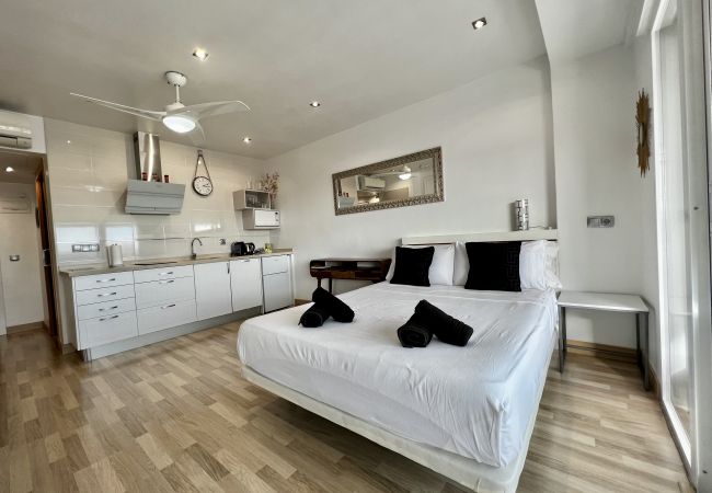 Studio in Alicante - Riscal 9 by United Renters Studio in Alicante - Riscal 9 by United Renters