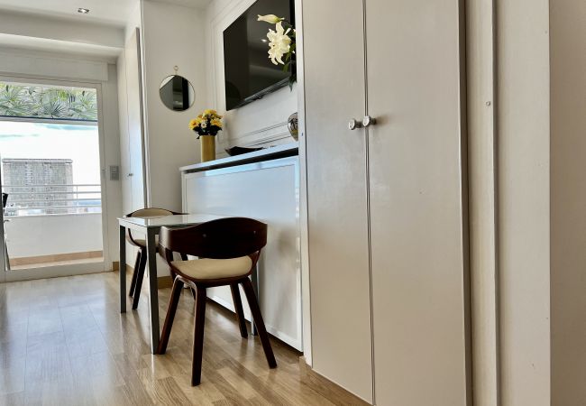 Studio in Alicante - Riscal 9 by United Renters Studio in Alicante - Riscal 9 by United Renters