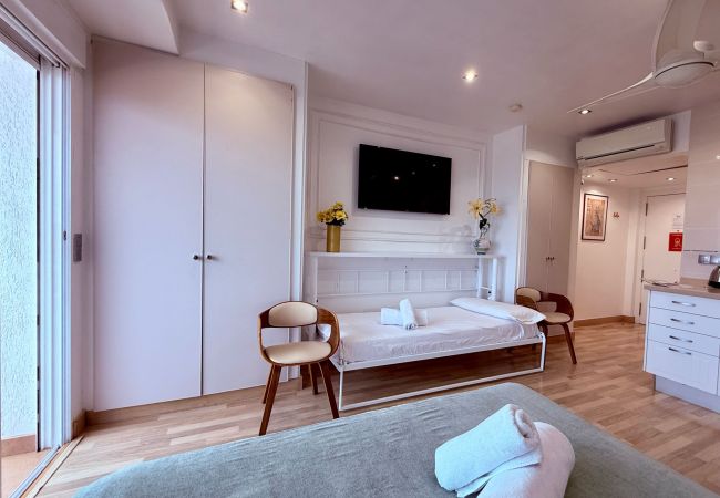 Studio in Alicante - Riscal 9 by United Renters Studio in Alicante - Riscal 9 by United Renters