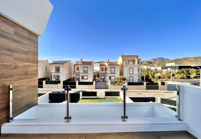 Chalet in El Campello - La Maison de Tout Seasonal Rental Chalet in El Campello - La Maison de Tout Seasonal Rental