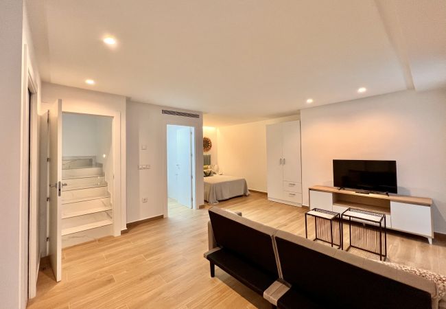 Chalet in El Campello - La Maison de Tout Seasonal Rental Chalet in El Campello - La Maison de Tout Seasonal Rental