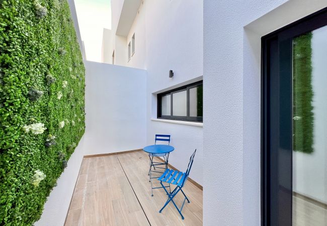 Chalet in El Campello - La Maison de Tout Seasonal Rental Chalet in El Campello - La Maison de Tout Seasonal Rental