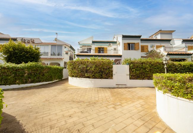 Bungalow in Torrevieja - ParqueMar by United Renters Bungalow in Torrevieja - ParqueMar by United Renters
