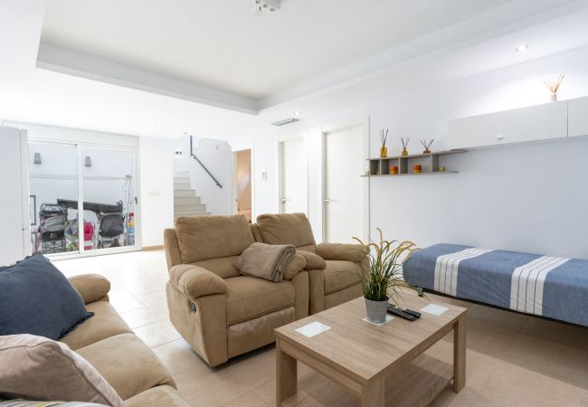 Terraced House in Torrevieja - Gandhi White Villa by United Renters Terraced House in Torrevieja - Gandhi White Villa by United Renters