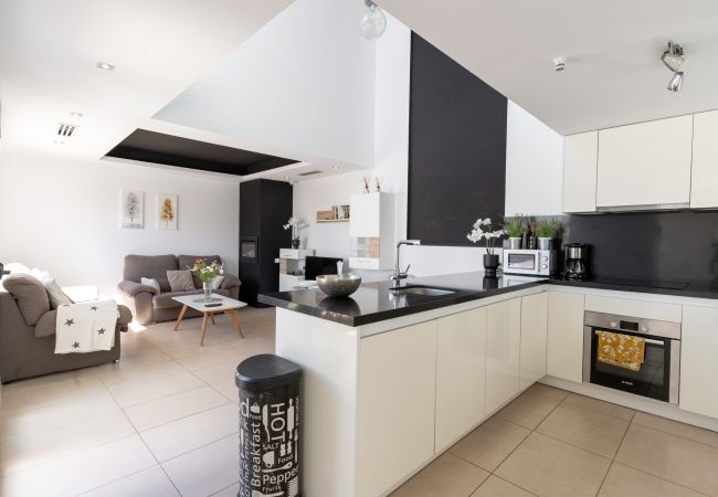 Terraced House in Torrevieja - Gandhi White Villa by United Renters Terraced House in Torrevieja - Gandhi White Villa by United Renters