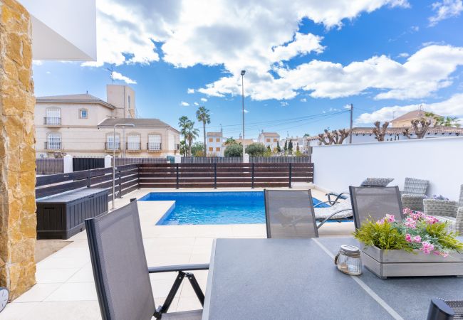 Terraced House in Torrevieja - Gandhi White Villa by United Renters Terraced House in Torrevieja - Gandhi White Villa by United Renters