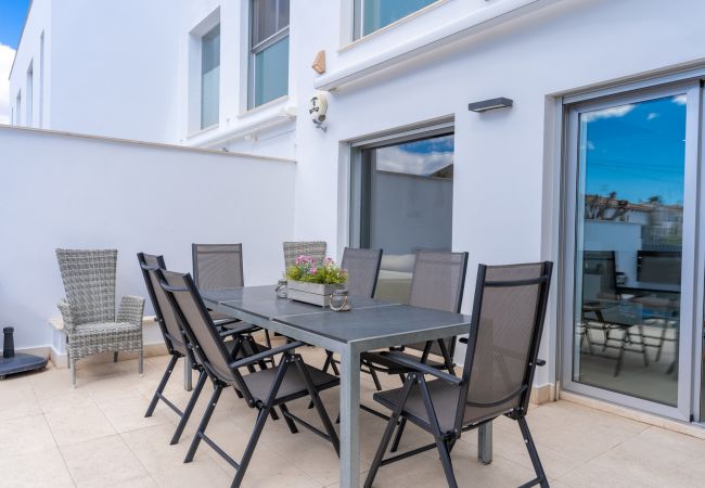 Terraced House in Torrevieja - Gandhi White Villa by United Renters Terraced House in Torrevieja - Gandhi White Villa by United Renters