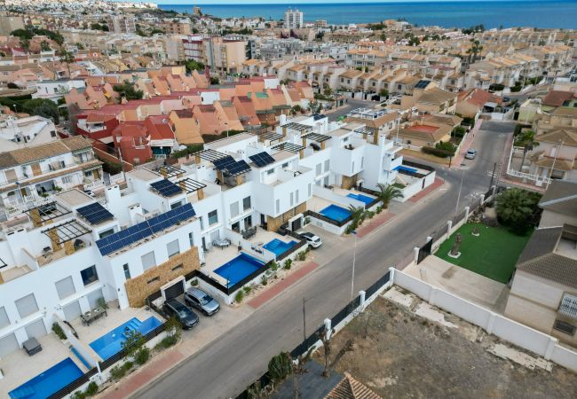 Terraced House in Torrevieja - Gandhi White Villa by United Renters Terraced House in Torrevieja - Gandhi White Villa by United Renters