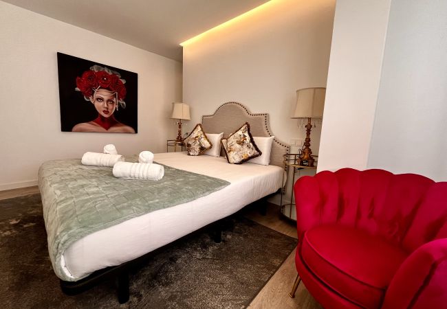 Apartment in Alicante / Alacant - Premium Penthouse 3.0 Seasonal Rental Apartment in Alicante / Alacant - Premium Penthouse 3.0 Seasonal Rental