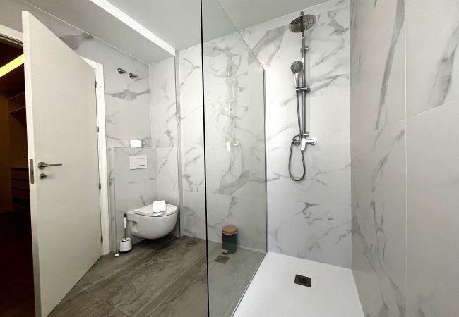Apartment in Alicante / Alacant - Premium Penthouse 3.0 Seasonal Rental Apartment in Alicante / Alacant - Premium Penthouse 3.0 Seasonal Rental