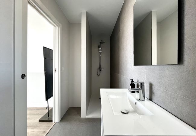 Apartment in Alicante / Alacant - Premium Penthouse 3.0 Seasonal Rental Apartment in Alicante / Alacant - Premium Penthouse 3.0 Seasonal Rental