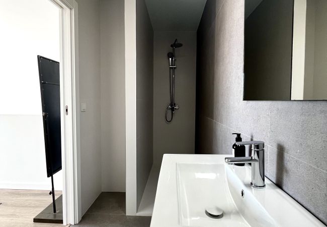 Apartment in Alicante / Alacant - Premium Penthouse 3.0 Seasonal Rental Apartment in Alicante / Alacant - Premium Penthouse 3.0 Seasonal Rental