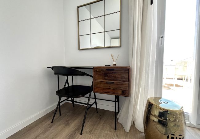 Apartment in Alicante / Alacant - Premium Penthouse 3.0 Seasonal Rental Apartment in Alicante / Alacant - Premium Penthouse 3.0 Seasonal Rental