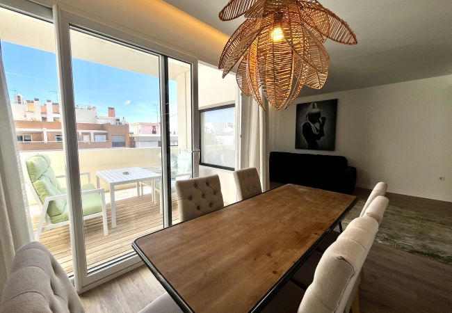 Apartment in Alicante / Alacant - Premium Penthouse 3.0 Seasonal Rental Apartment in Alicante / Alacant - Premium Penthouse 3.0 Seasonal Rental