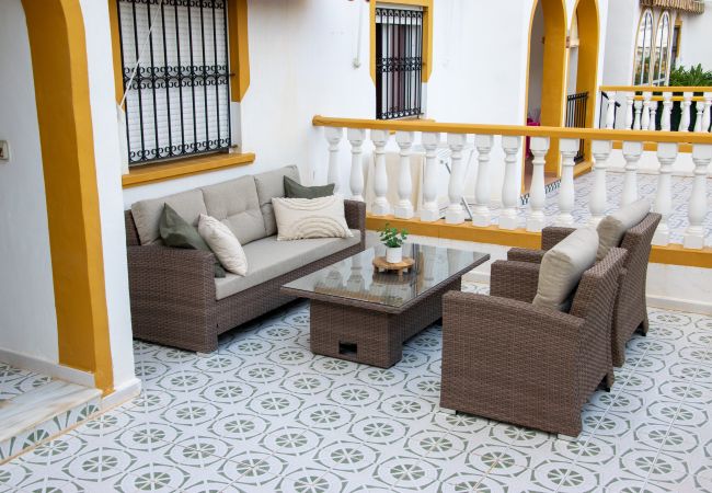 Bungalow in Torrevieja - Molino's cozy beach apartment by United Rente Bungalow in Torrevieja - Molino's cozy beach apartment by United Rente