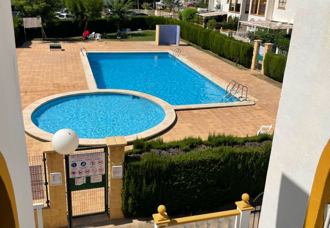Bungalow in Torrevieja - Molino's cozy beach apartment by United Rente Bungalow in Torrevieja - Molino's cozy beach apartment by United Rente
