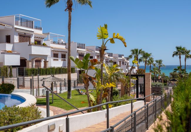 Bungalow in Torrevieja - Pura Vida Beach Apartment by United Renters Bungalow in Torrevieja - Pura Vida Beach Apartment by United Renters