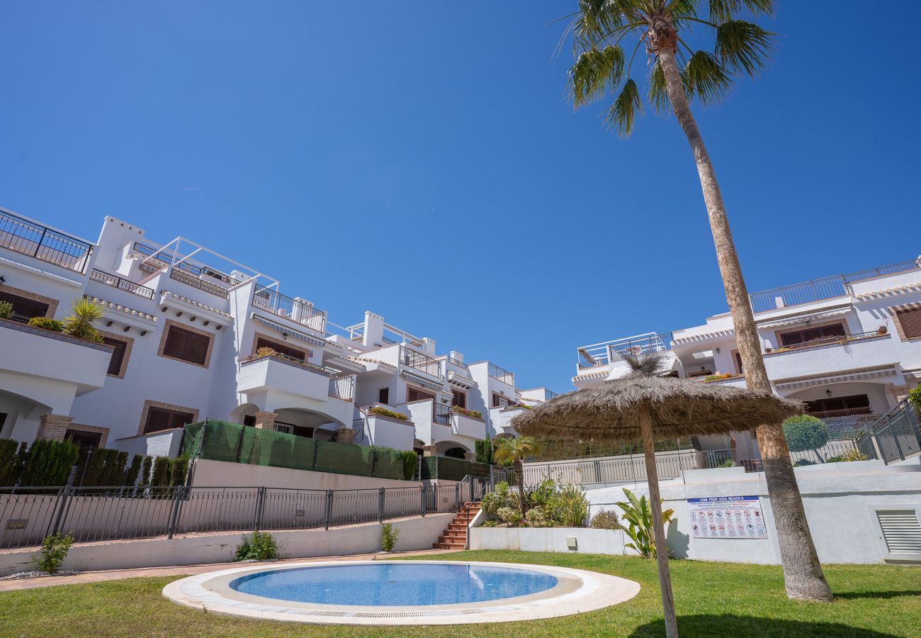 Bungalow in Torrevieja - Pura Vida Beach Apartment by United Renters