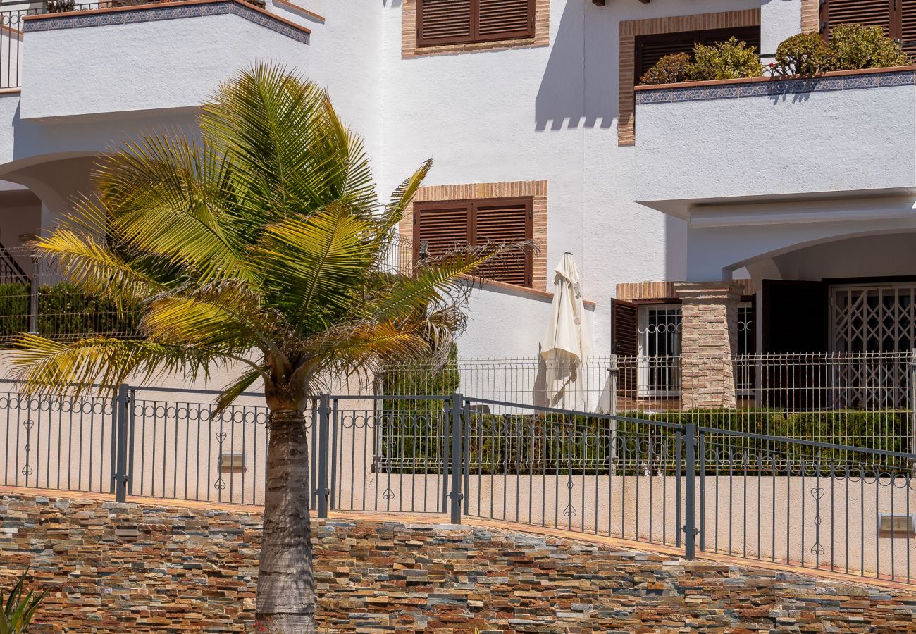 Bungalow in Torrevieja - Pura Vida Beach Apartment by United Renters