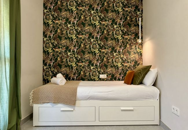 Apartment in Alicante - Modern Charm in Barrio Alicante Apartment in Alicante - Modern Charm in Barrio Alicante
