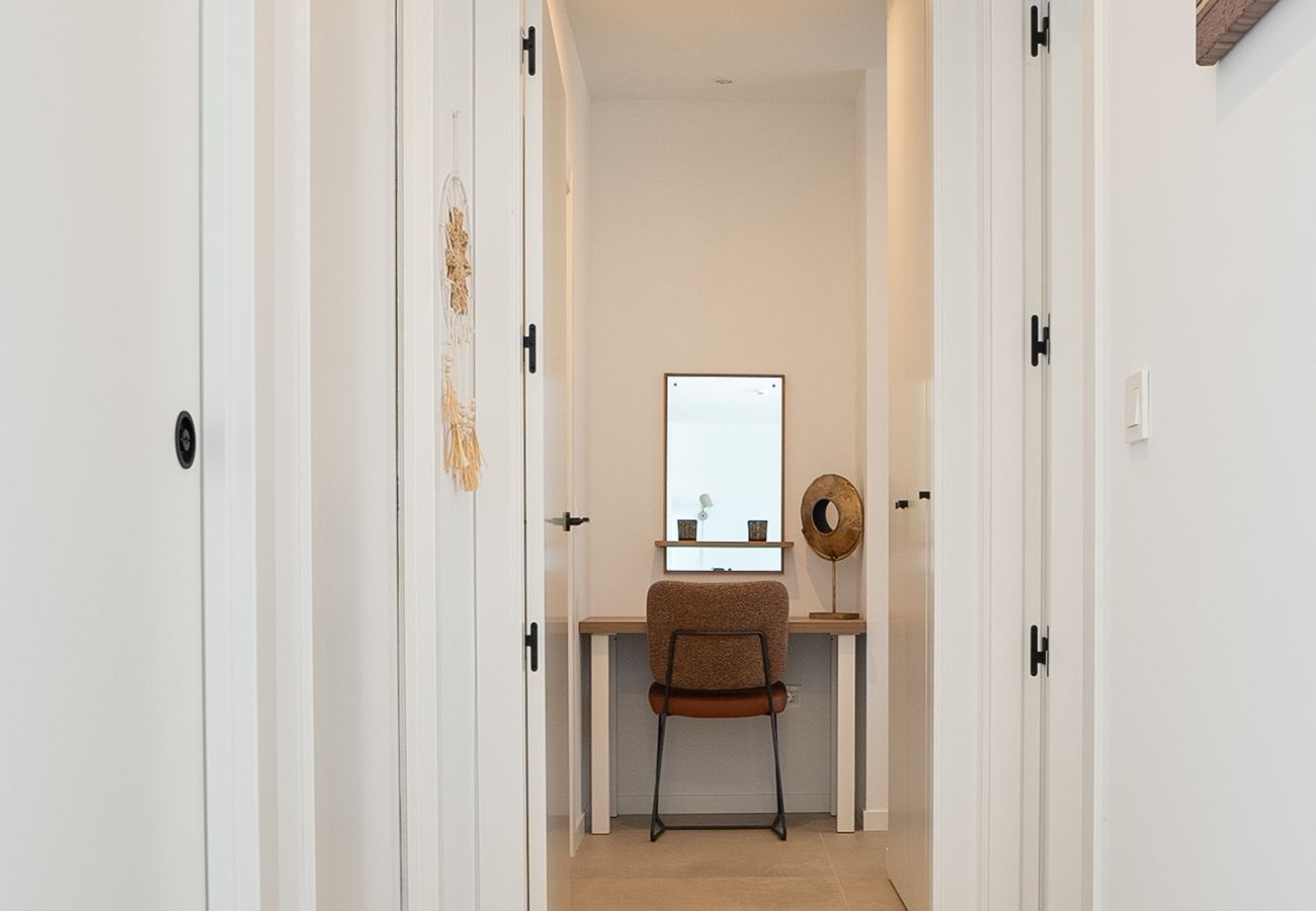 Aparthotel in Villajoyosa - PureSea by United Renters 0.5